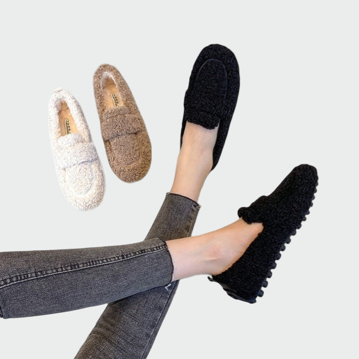 Sapatos slip-on quentes com design elegante