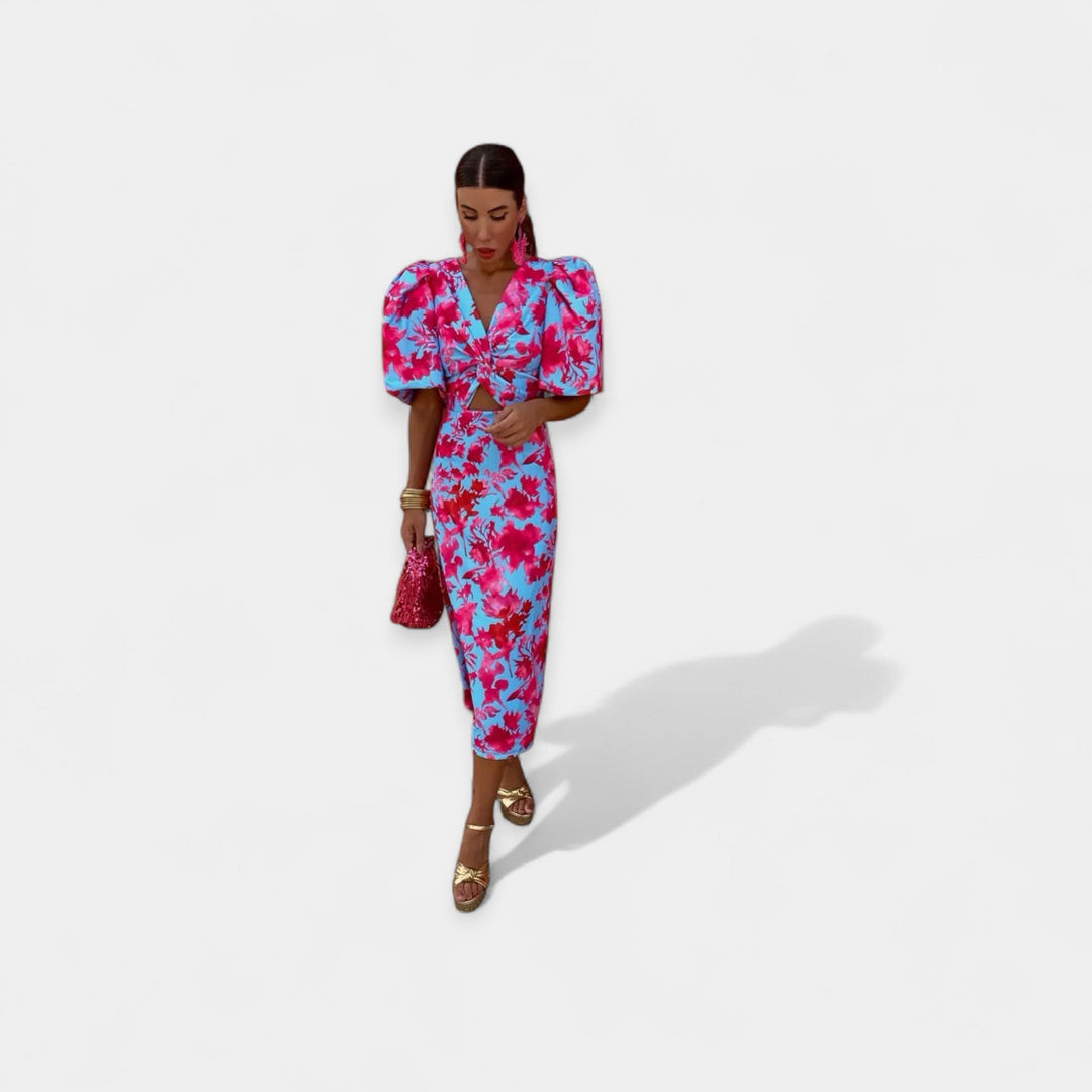 Vestido com Mangas e Rendas