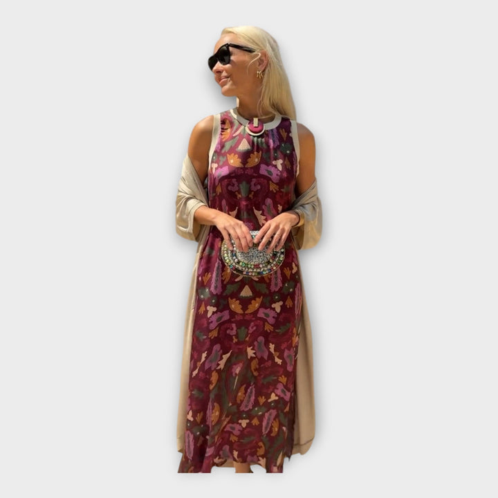 Vestido Maxi com Padrão Moderno