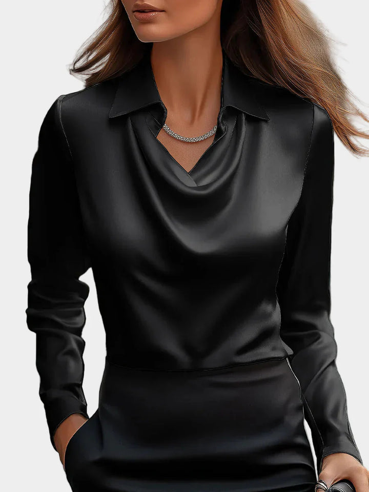 Blusa de Satén Branca Elegante com Decote Drapeado
