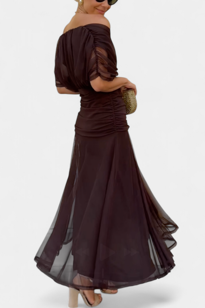 Vestido Longo com Estampado Floral e Decote em V