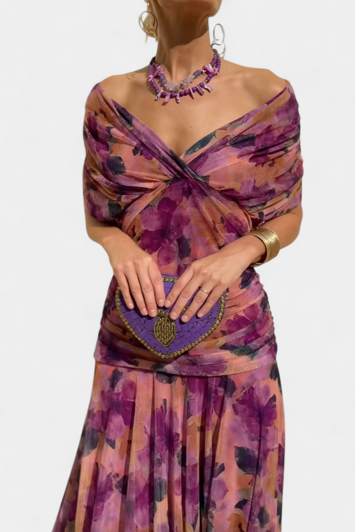Vestido Longo com Estampado Floral e Decote em V
