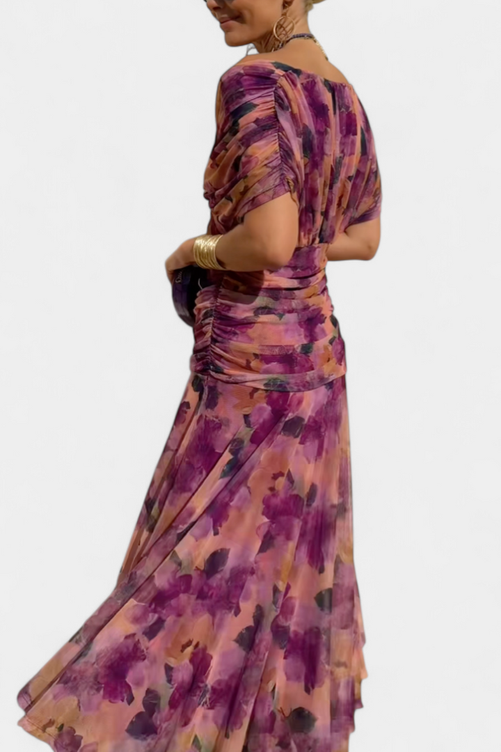 Vestido Longo com Estampado Floral e Decote em V