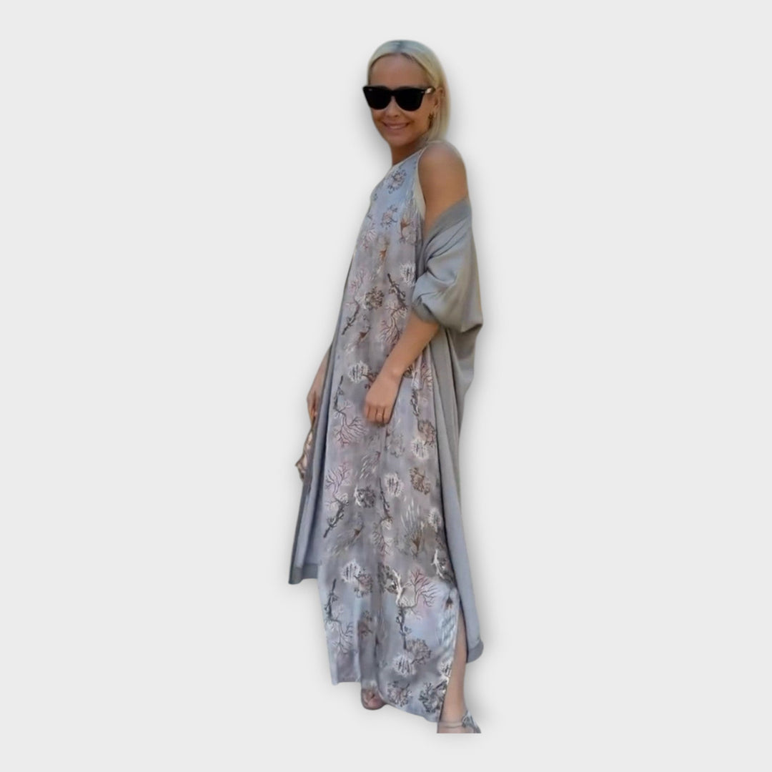 Vestido Maxi com Corte Arejado e Design