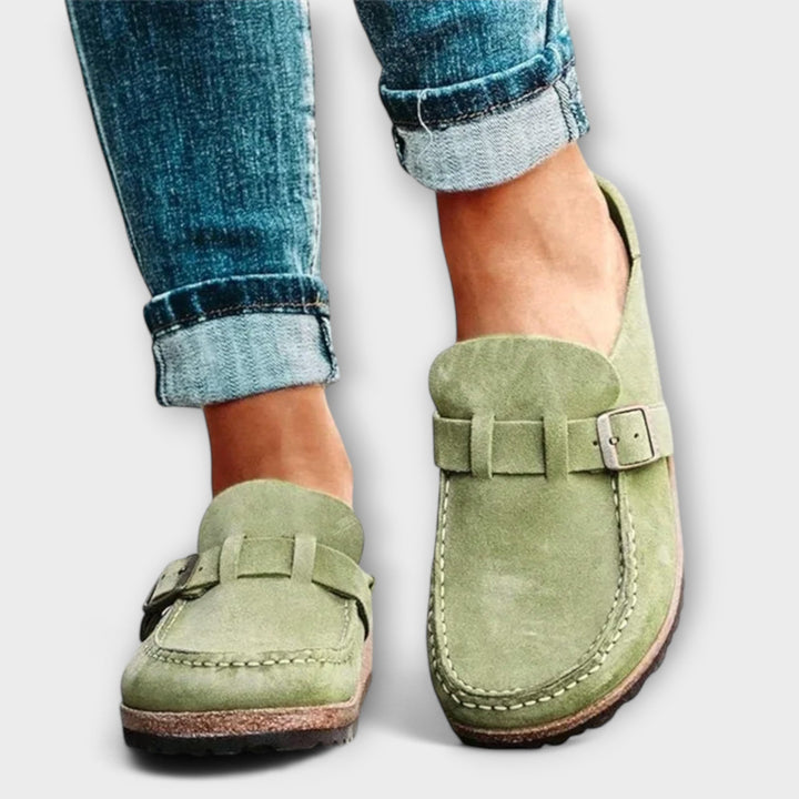 Mocassins Ortópedicos Femininos com Fecho Decorativo