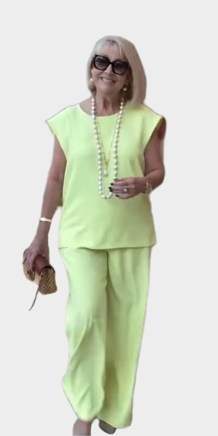Conjunto de Roupas Elegante e Confortável