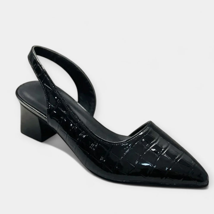 Sapatos com Detalhes Luxuosos