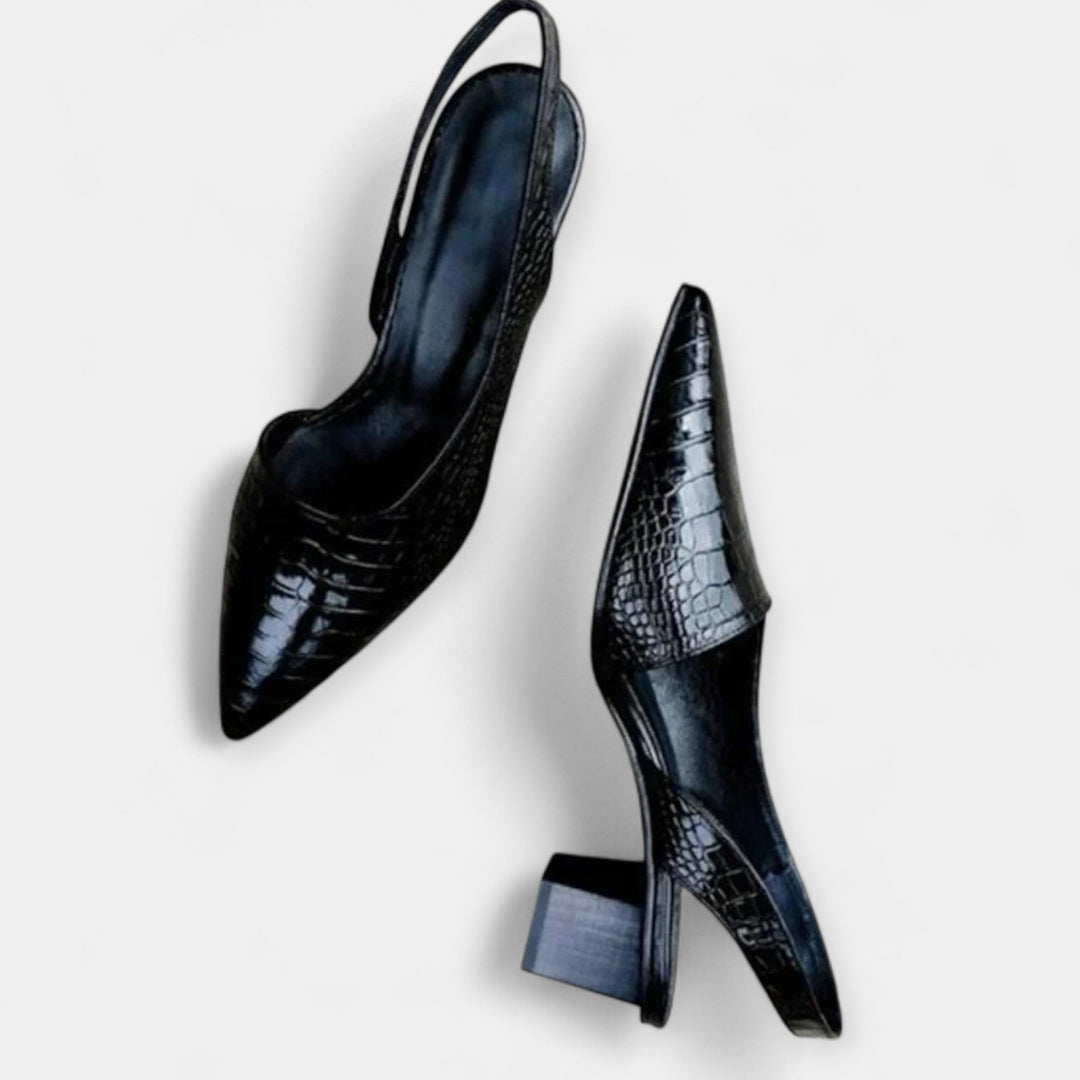 Sapatos com Detalhes Luxuosos