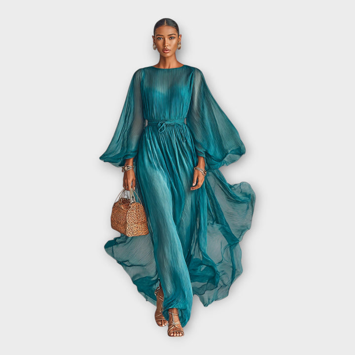 Vestido arejado com estética elegante e atemporal