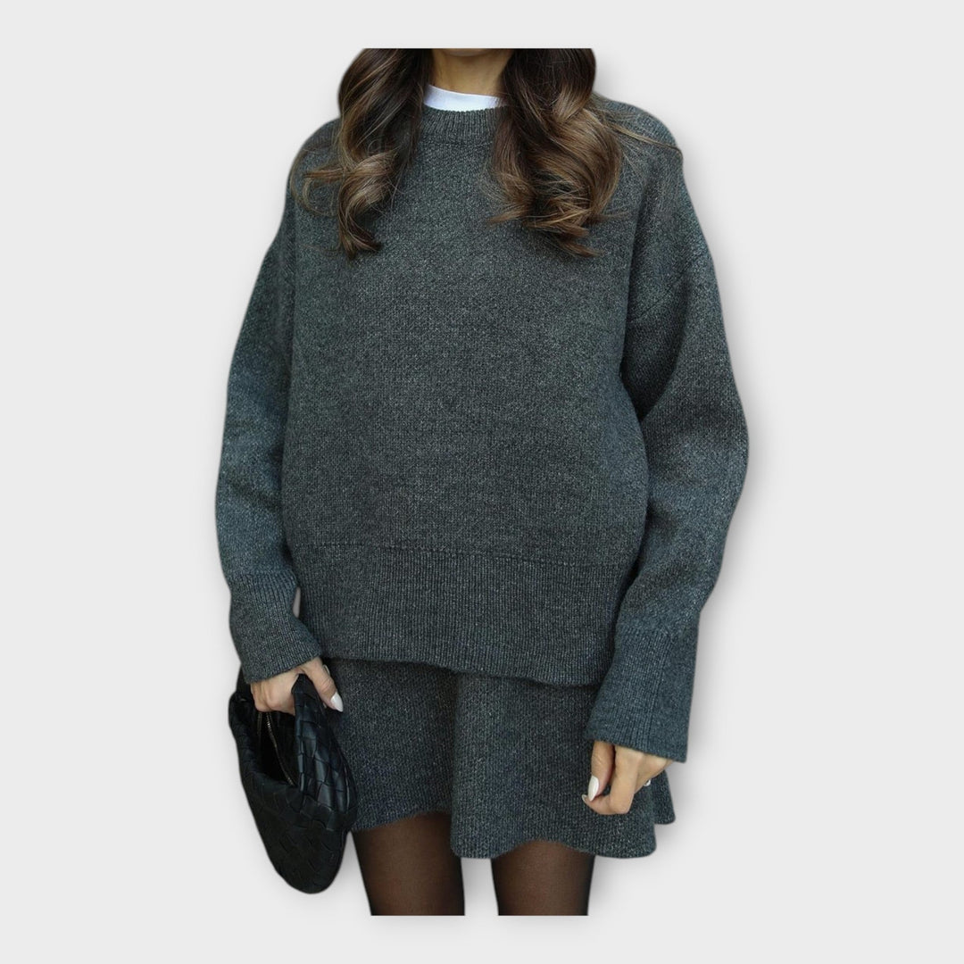 Conjunto de Blusa de Malha e Saia com Linha Moderna