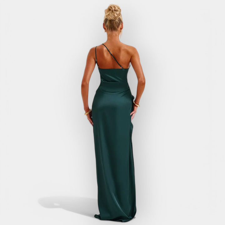 Vestido de Cetim para Noites Aristocráticas