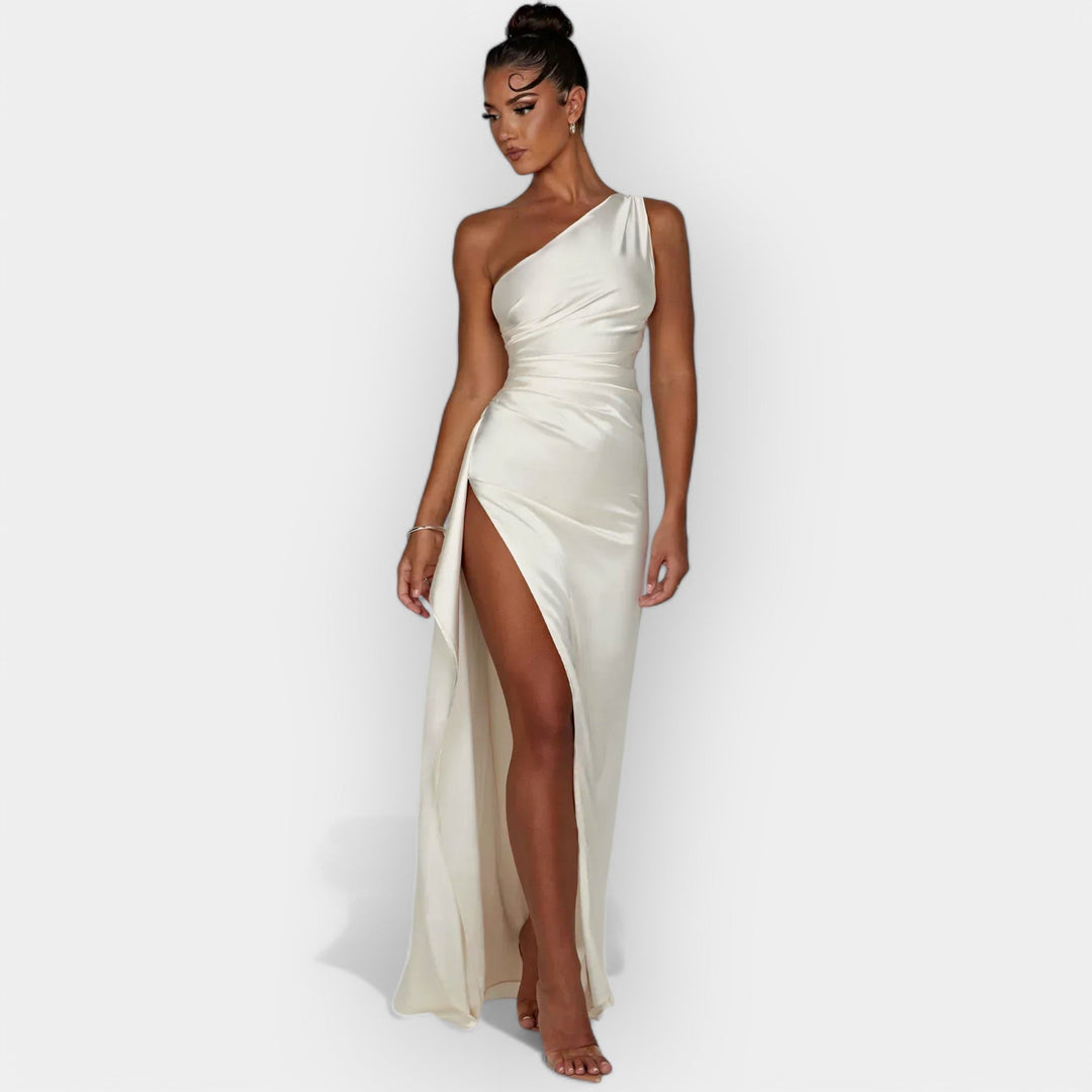 Vestido de Cetim para Noites Aristocráticas