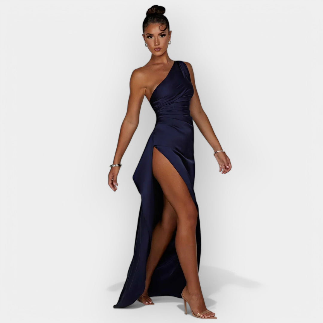 Vestido de Cetim para Noites Aristocráticas