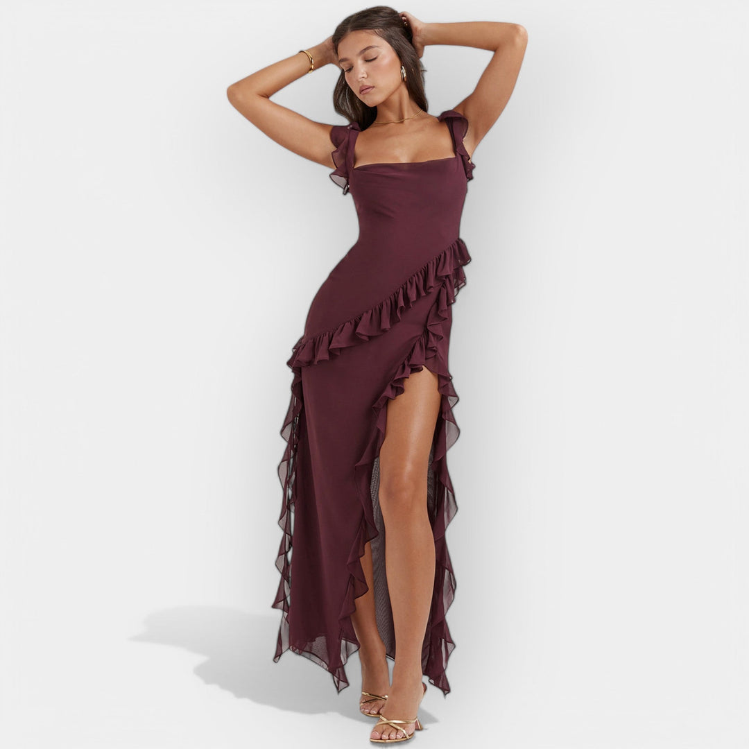 Vestido com Fenda e Babados Reguláveis