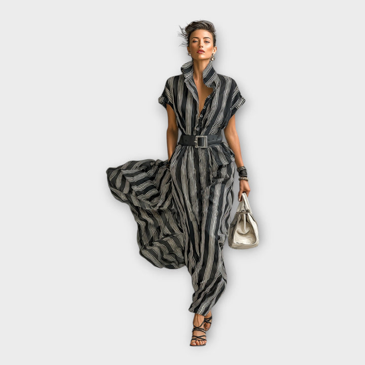 Vestido longo com estética minimal e refinada