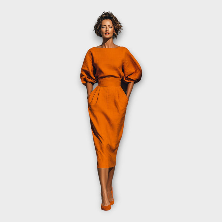 Vestido elegante com design refinado e estética minimalista