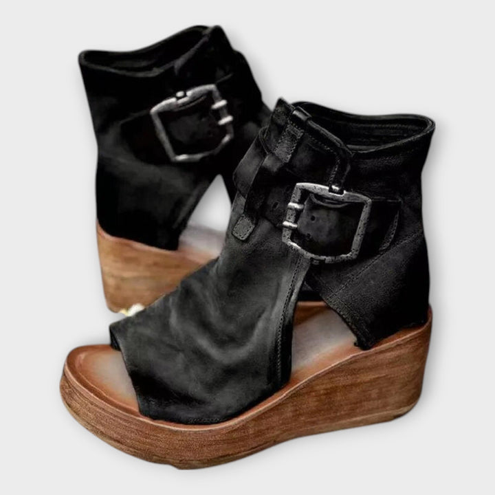 Botins Plataforma com Ponta Aberta e Cinta