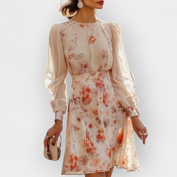 Vestido Romântico com Pregas
