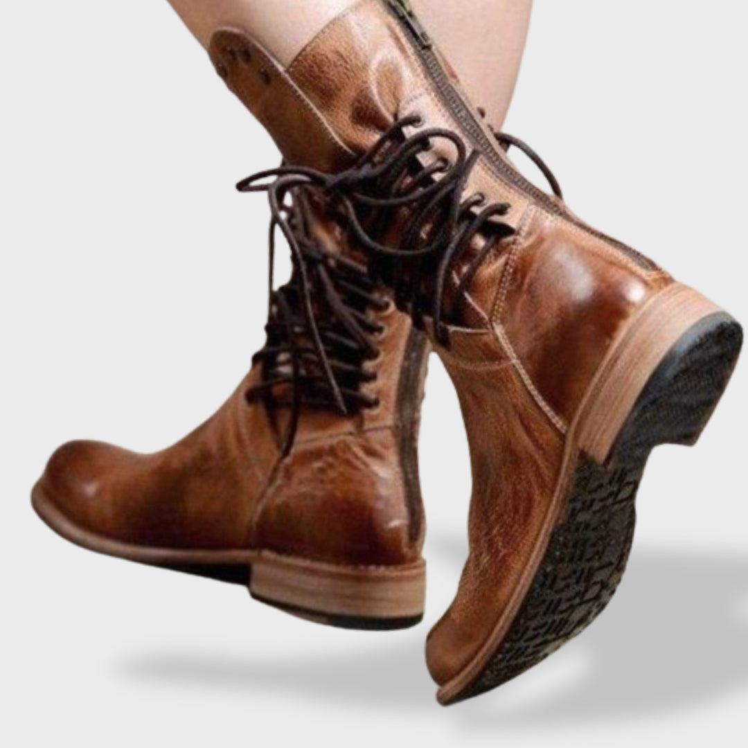 Emília™ | Botas Clássicas de Cadarço