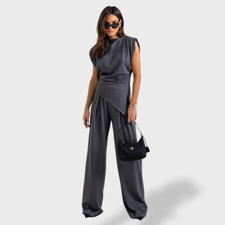 Ana™ | Conjunto de Dois Peças Confortável