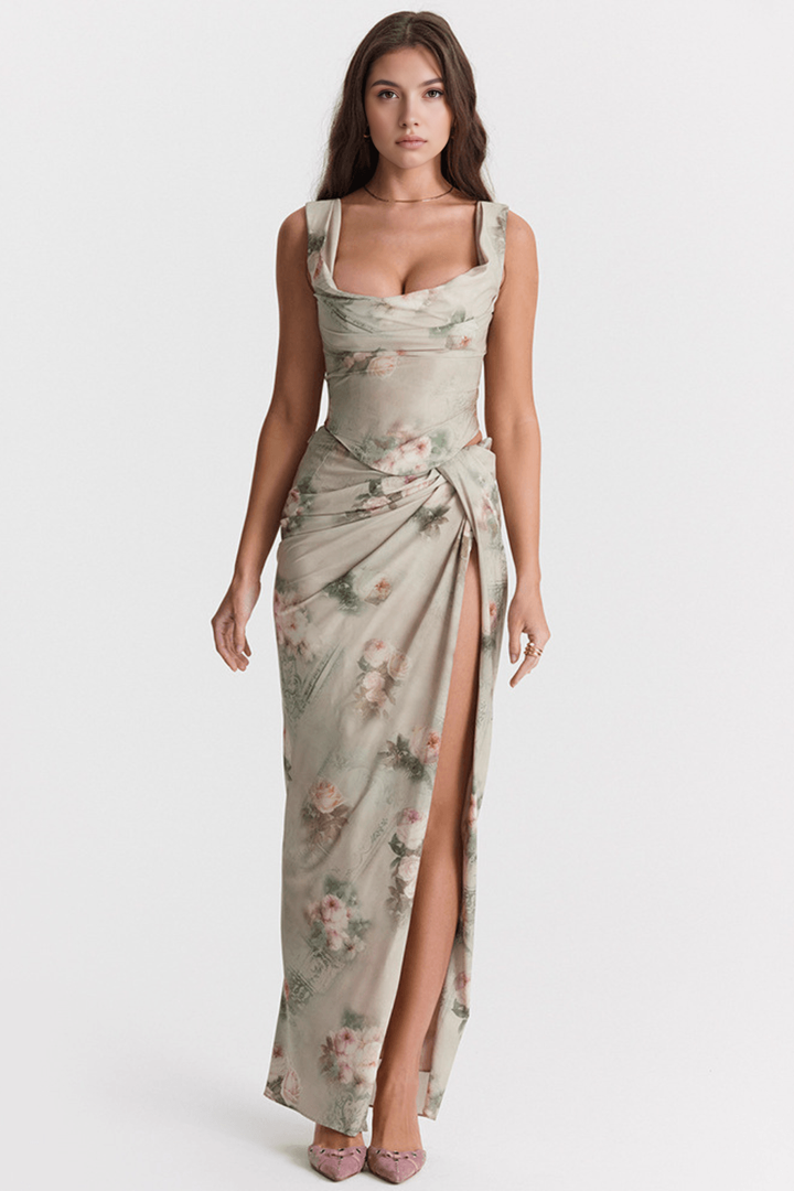 Ivelle | Vestido com Corte e Fenda