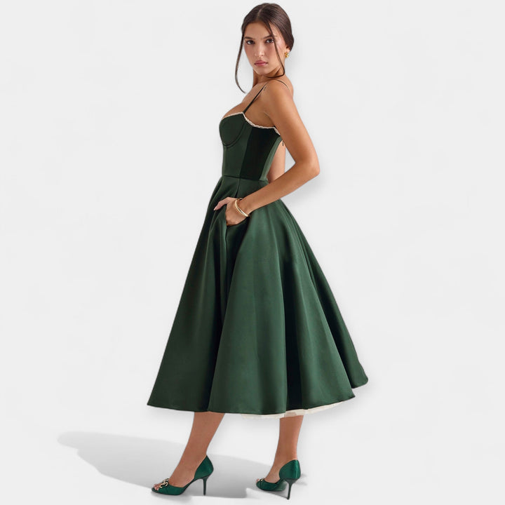 Vestido Midi com Transparências de Tule