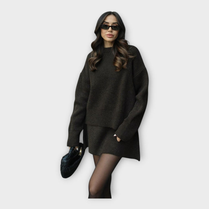 Conjunto de Blusa de Malha e Saia com Linha Moderna