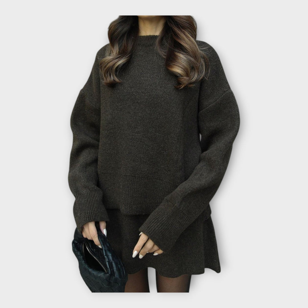 Conjunto de Blusa de Malha e Saia com Linha Moderna