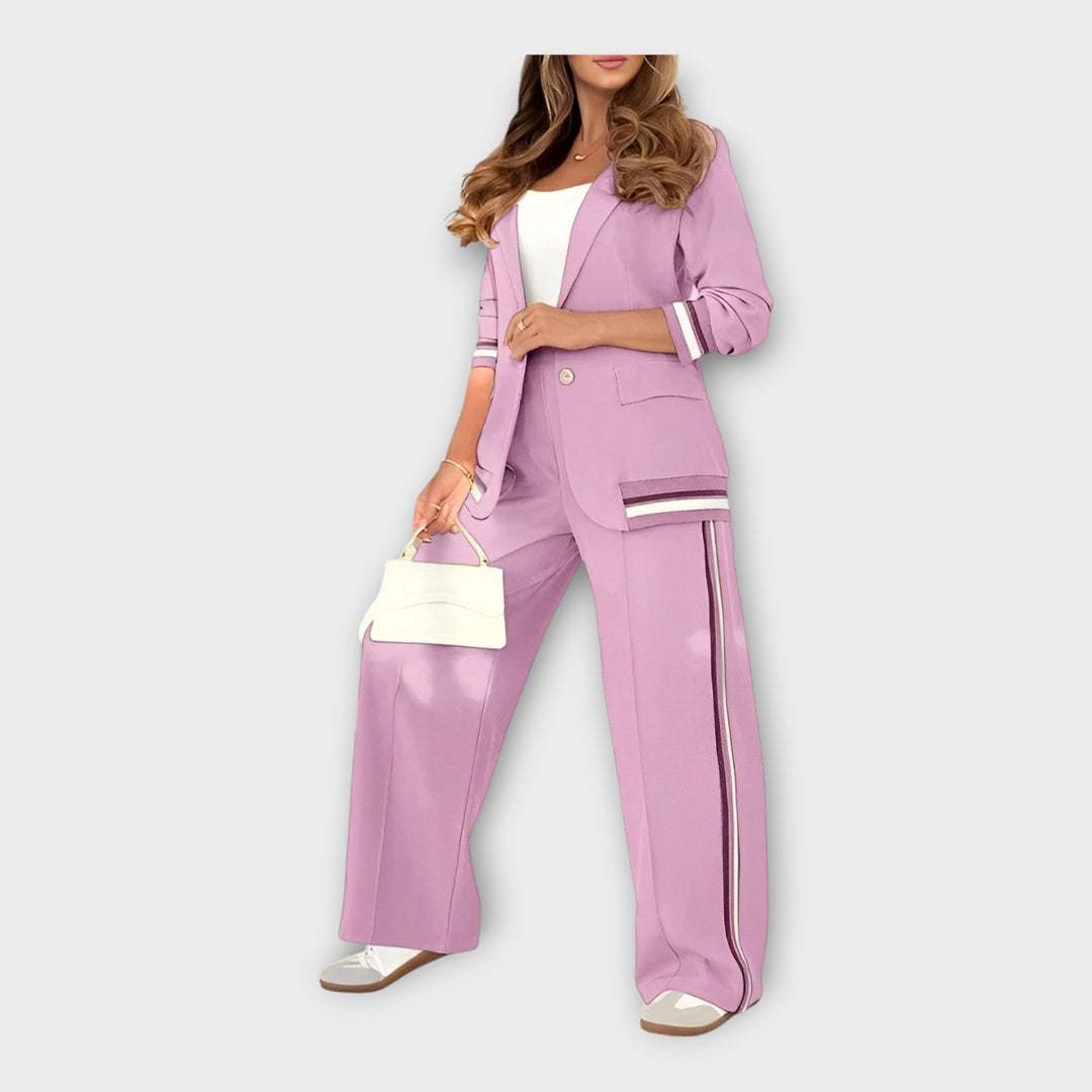 Conjunto com Casaco e Calças