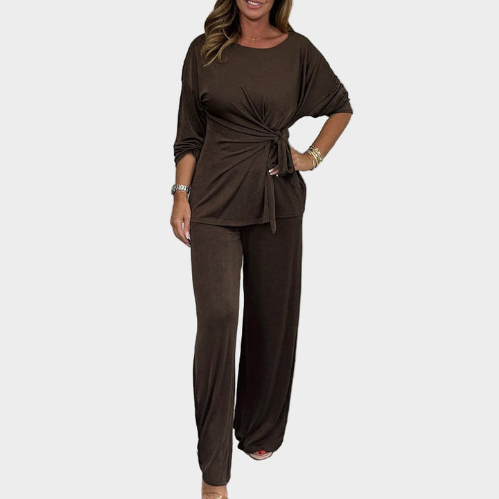 Conjunto Feminino Macio de 2 Peças com Mangas Longas e Corte Confortável
