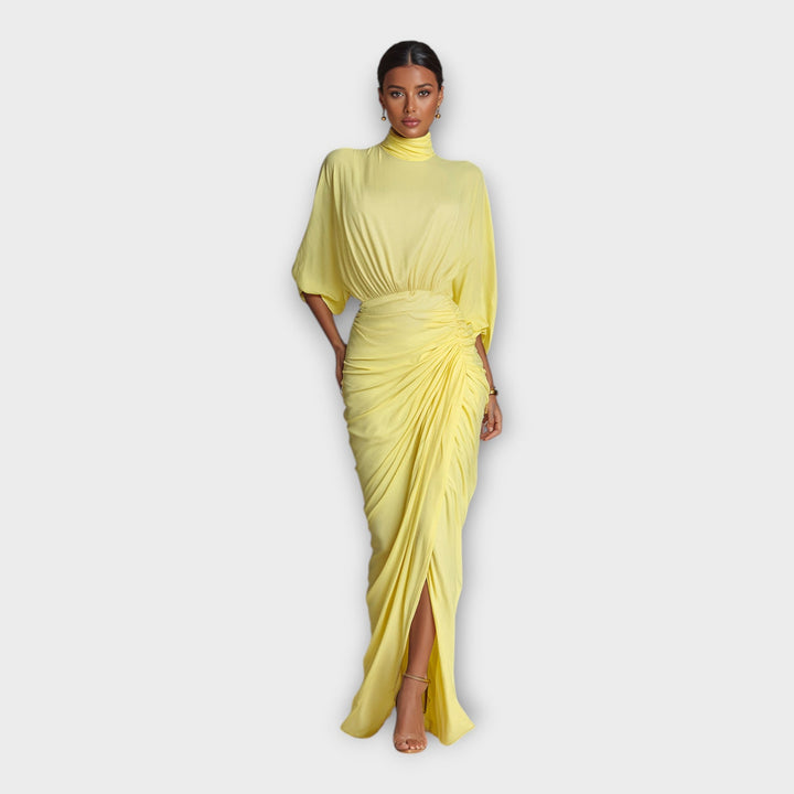 Vestido longo com pregas elegantes e design requintado