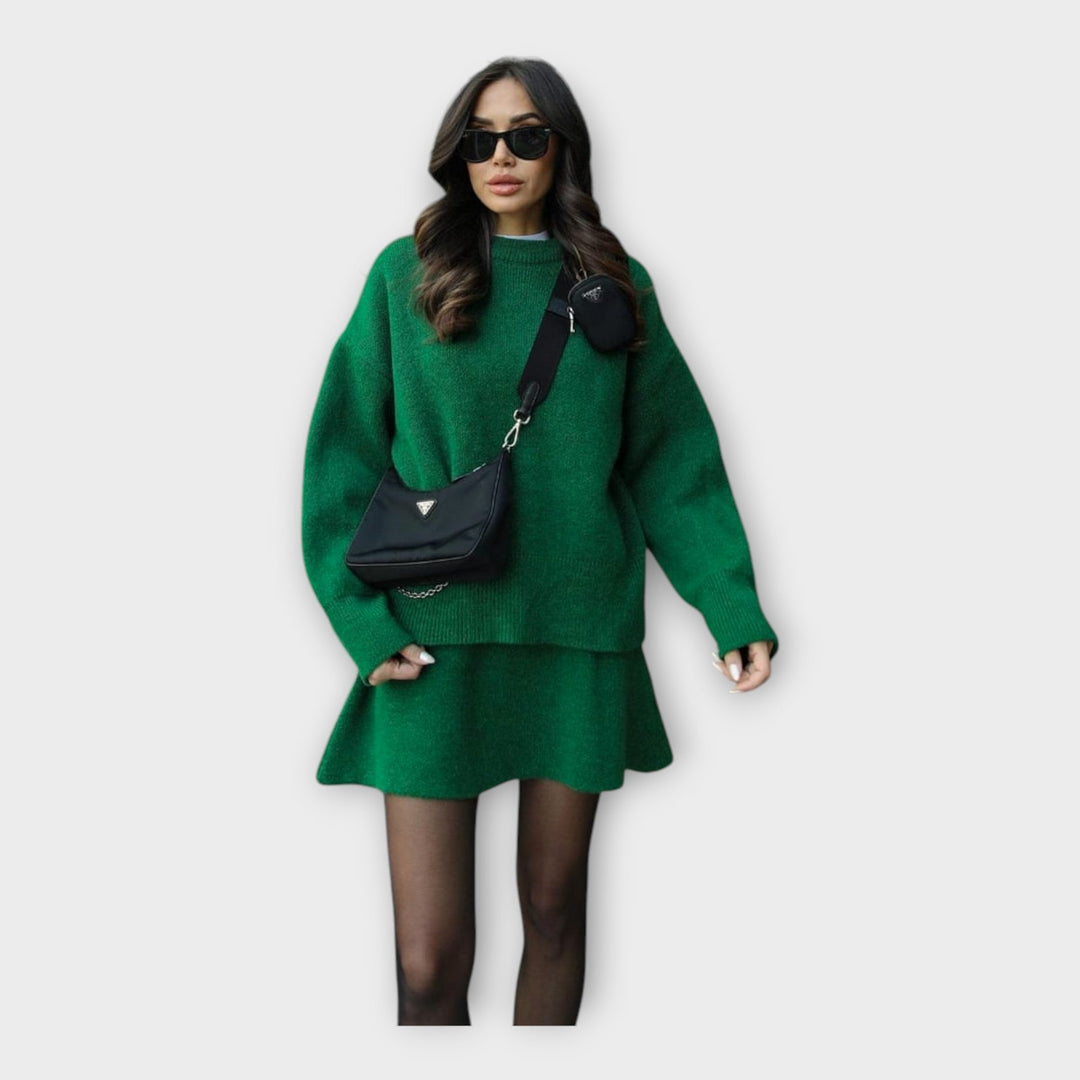 Conjunto de Blusa de Malha e Saia com Linha Moderna